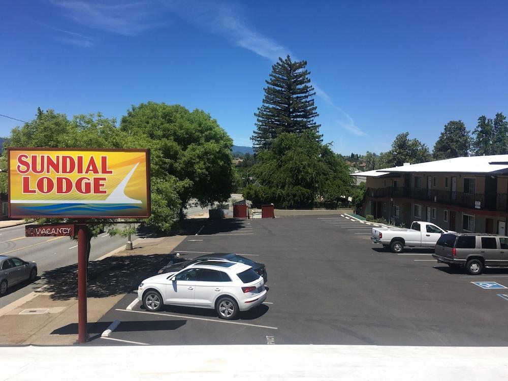 Sundial Lodge Redding Eksteriør bilde